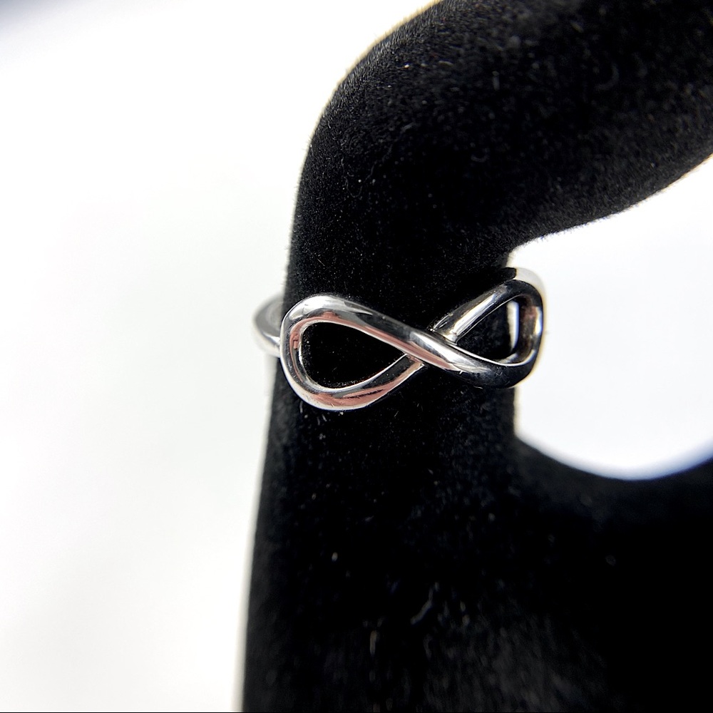 Sterling Silver Infinity Ring size 6.5